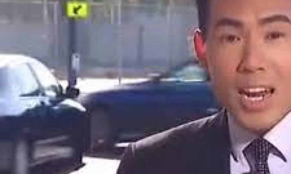 Έκανε ρεπορτάζ για τον «πιο επικίνδυνο δρόμο» και κατέγραψε live τροχαίο με εγκατάλειψη (Βίντεο)